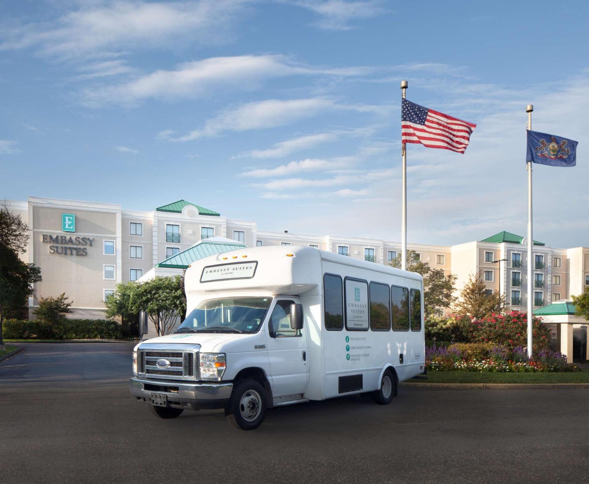 Embassy Suites By Hilton Philadelphia Airport Exterior foto