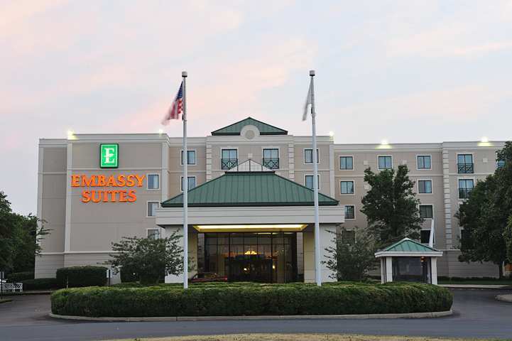 Embassy Suites By Hilton Philadelphia Airport Exterior foto
