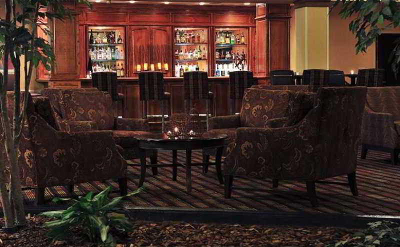 Embassy Suites By Hilton Philadelphia Airport Exterior foto